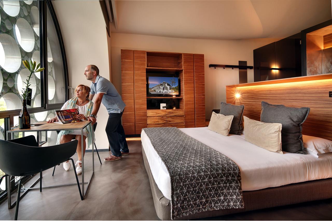 Premium Double or Twin Room,129411672:JPEG